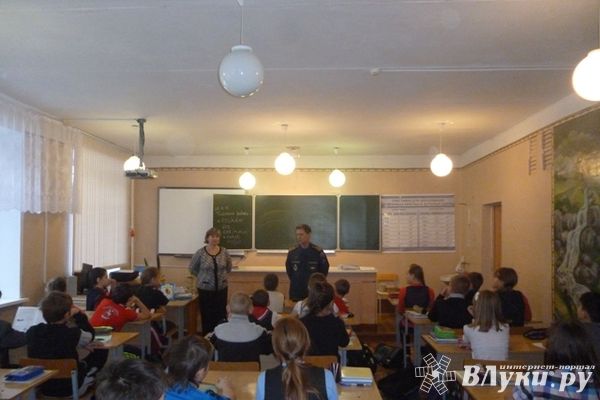 Инспекторы ГИМС проводят лекции и беседы с подрастающим поколением о безопасности на водоемах (фото)