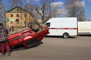Водитель без прав устроил ДТП в Великих Луках (ФОТО)