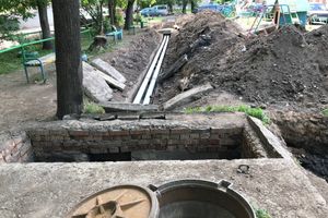 ​В Великих Луках, на территории детского сада №12, ведется замена отопительной системы (ФОТО)