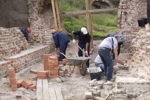 Реставрационные работы на Западных воротах Великолукской крепости вступили в новую фазу (ФОТО)