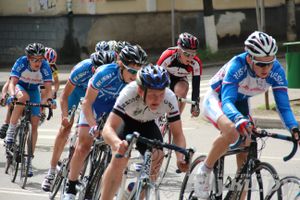 Гонка-критериум по велосипедному спорту