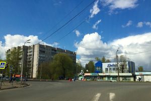 В Великих Луках ремонтируют дороги (ФОТО)