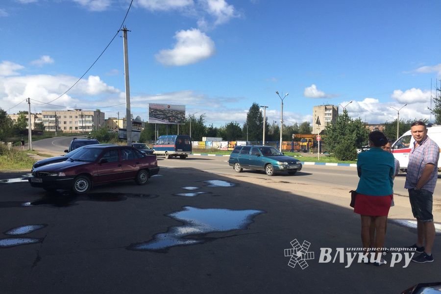 В Великих Луках сбили пешехода (ФОТО)