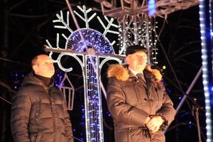 В Великих Луках петуха сменили на собак (ФОТО)