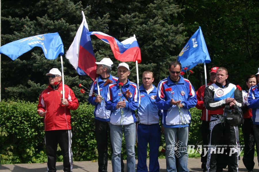 Члены Международный автопробега прибыли в Великие Луки 