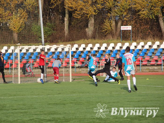 В Великих Луках завершился Чемпионат по Дворовому футболу (ФОТО)