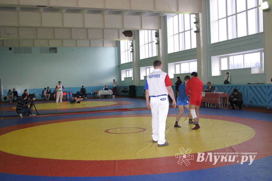 Состоялось открытие Всероссийского турнира по самбо среди мужчин, посвященного подвигу Александра Матросова