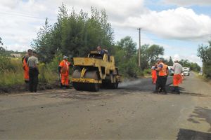 На кладбище по хорошей дороге (ФОТО)
