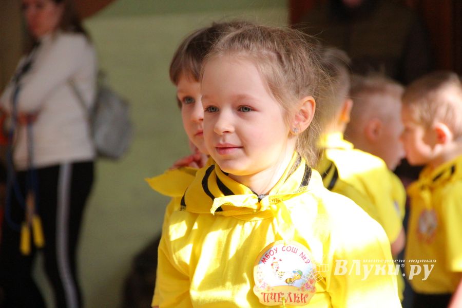 В Великих Луках проходят спортивные соревнования среди дошколят «Юные олимпионики» (ФОТО)