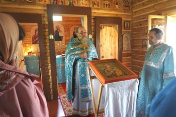 В Купуйском храме Смоленской иконы Божией Матери «Одигитрия» прошла Божественная литургия (ФОТО)