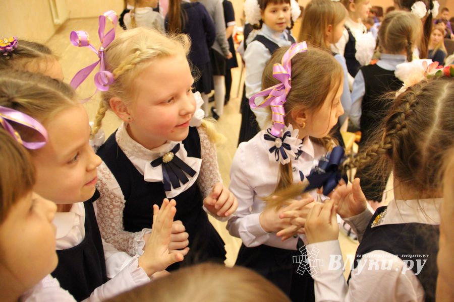 В школе №13 прошёл конкурс «А ну-ка, девочки!» (ФОТО)