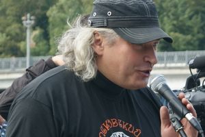 Торжественное открытие парковой скульптуры «Кресло влюбленных»