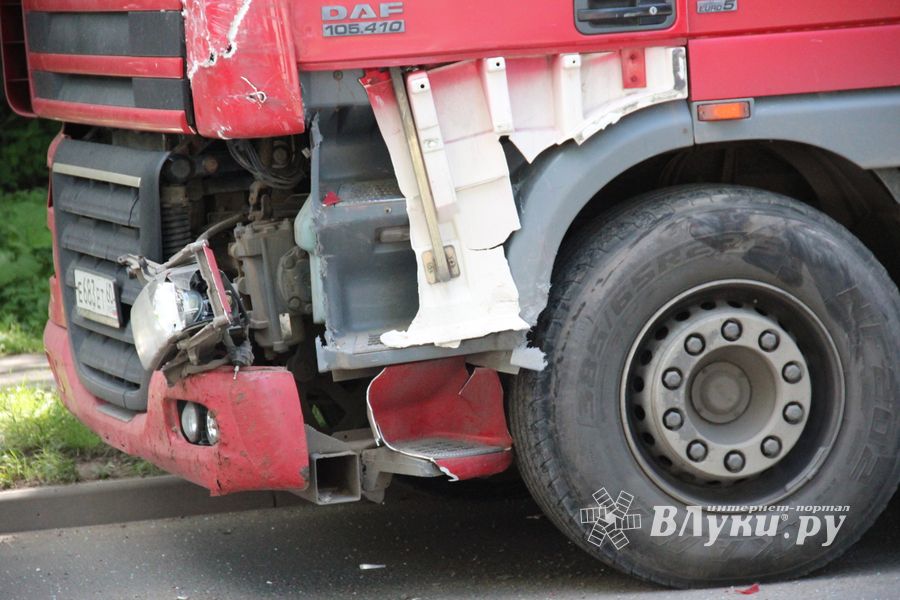 ДТП с фурой на Гагарина (ФОТО)