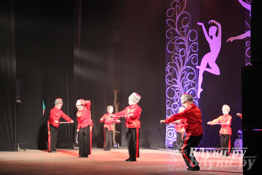 В доме культуры имени Ленина прошел концерт, посвященный Международному дню танца (фото)