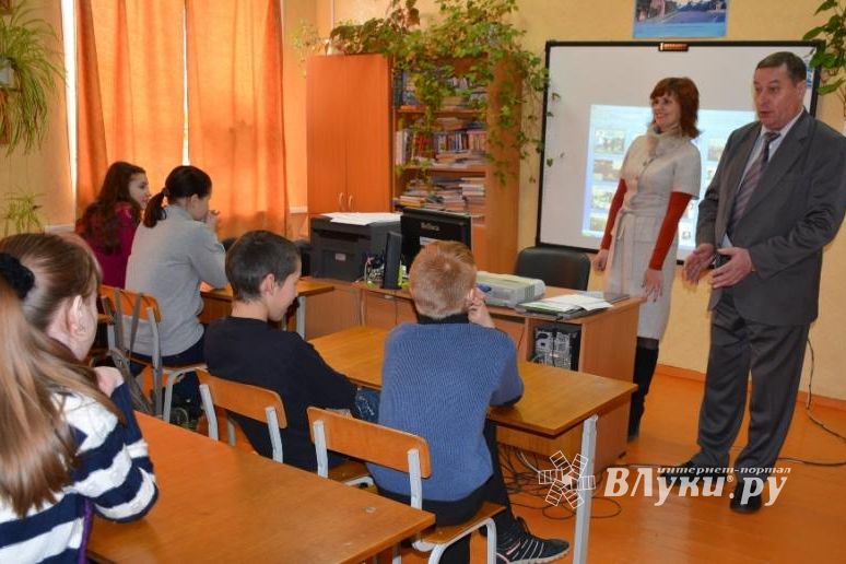 Представители Великолукской сельскохозяйственной академии встретились со старшеклассниками Псковского района (фото)