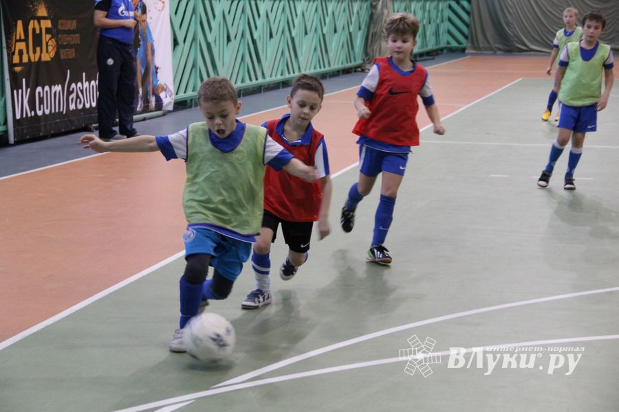 Новогодний футбол