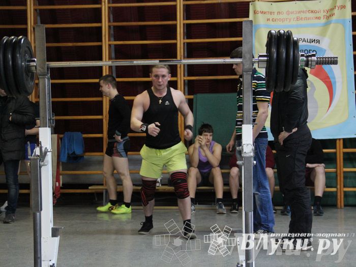 Первенство города Великие Луки по пауэрлифтингу и жиму лежа