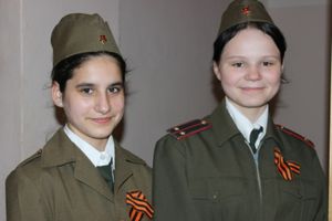 «Урок мужества» провели для псковских учащихся полицейские и общественники (фото)