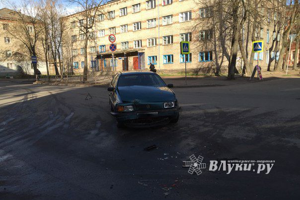 В Великих Луках произошло ДТП