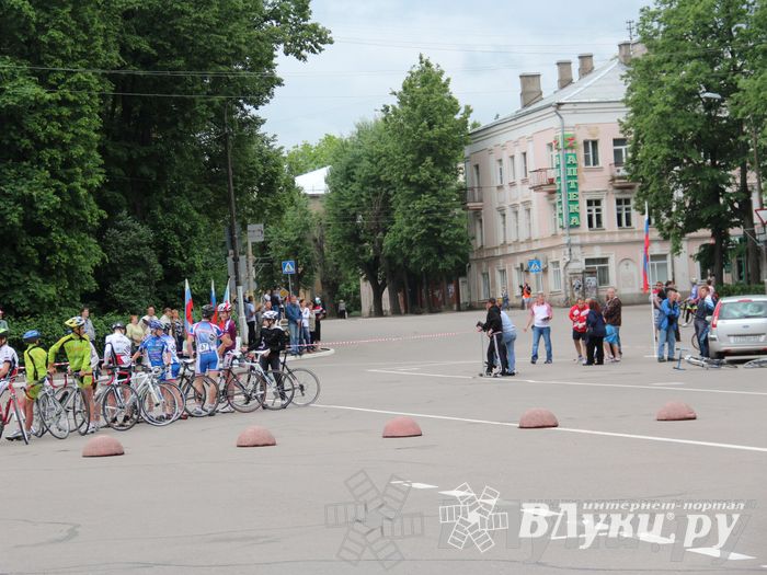Гонка-критериум по велосипедному спорту
