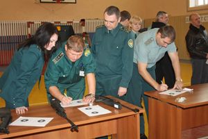 Себежская таможня: прошли соревнования по стрельбе из пневматической винтовки (фото)