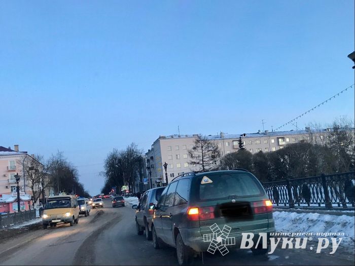 Фотофакт: ДТП на центральном мосту