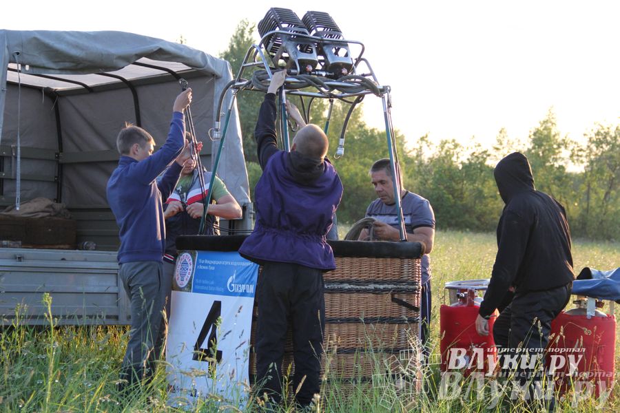 Пилоты совершили третий спортивный полет