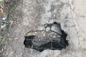 «Дырявый» мост на Винатовского-Тимирязева — ремонта ждать (ФОТО)