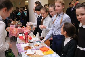 В школе №13 прошли масленичные гулянья (ФОТО)