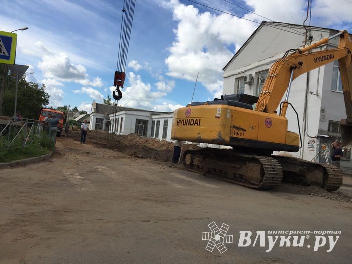 В Великих Луках капитально отремонтируют дорогу по ул. Некрасова, ул. Печорская, ул. 3-ей Ударной Армии (ФОТО)