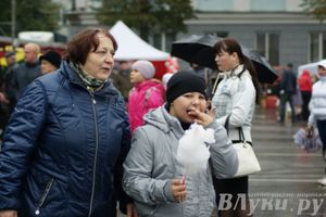 ​Универсальная торговая ярмарка «Осень – 2014» состоялась  в Великих Луках