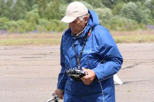 В Великих Луках проходит 7-й Фестиваль авиамодельного спорта (ФОТО)