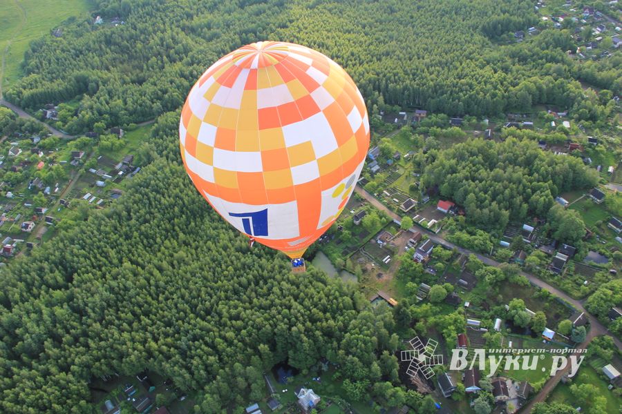 Спортивный полет над Великими Луками (ФОТО)