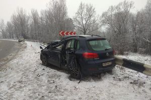 В Великолукском районе фура вылетела на встречу легковушке (ФОТО)