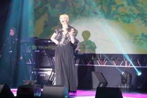 В Великих Луках состоялся концерт Кристины Орбакайте (фото)