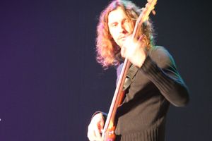 В Великих Луках прошел фестиваль живой музыки «Ставим на аватарках небо» (фото)