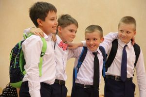 В школе №13 чествовали вчерашних учеников начальной школы (ФОТО)