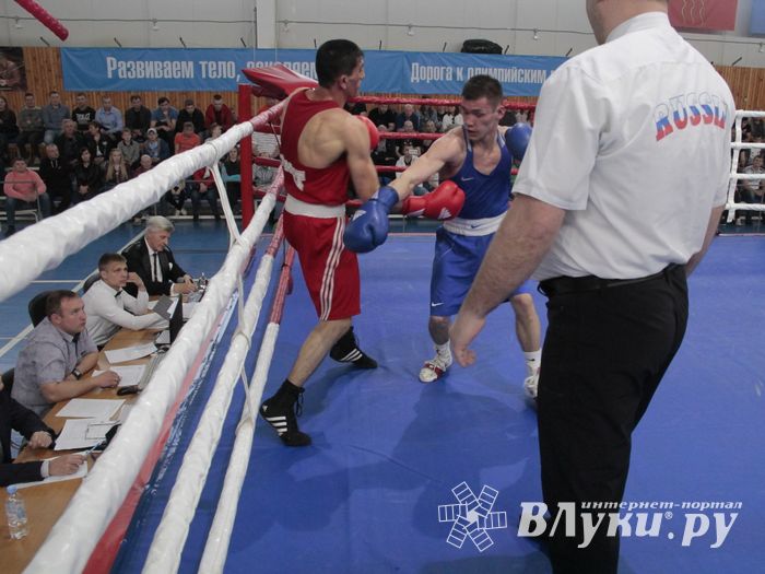 Матчевая встреча по боксу Великие Луки —Псков — Грозный (ФОТО)