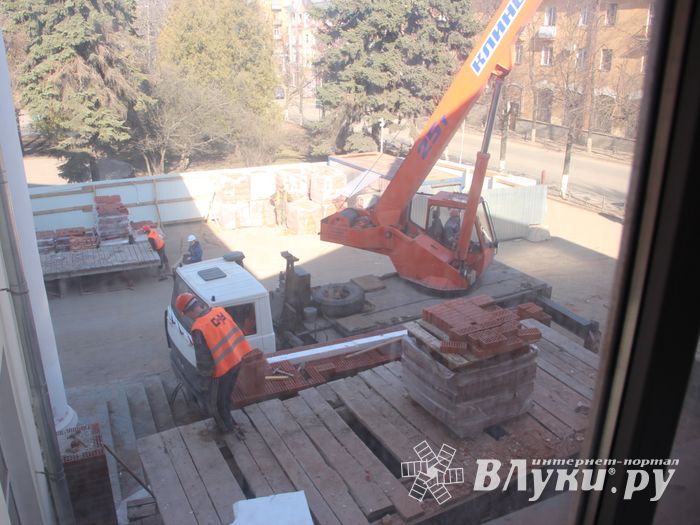 В театре не могут быть пластиковые окна... (фото)