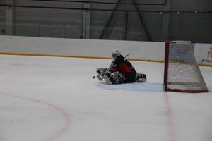 Два зоккейных матча прошли в Великих Луках в рамках Чемпионата города (ФОТО)