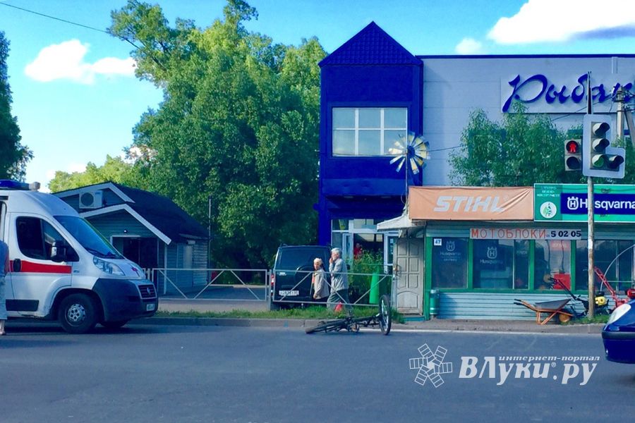В Великих Луках сбили велосипедиста (ФОТО)