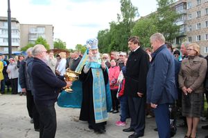 Новую часовню Покрова Богоматери освятили сегодня в заречном районе Великих Лук (ФОТО)