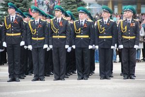 В Великих Луках прошел Парад Победы (ФОТО)