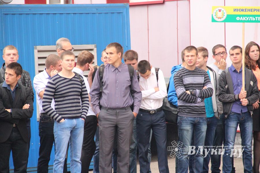 ВГСХА встретила первокурсников пирогами (ФОТО)