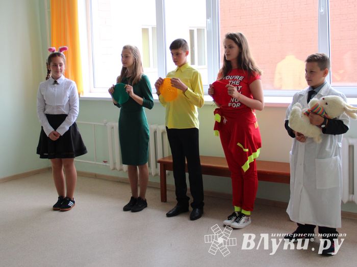 Первоклассников школы №13 посвятили в пешеходы (ФОТО)