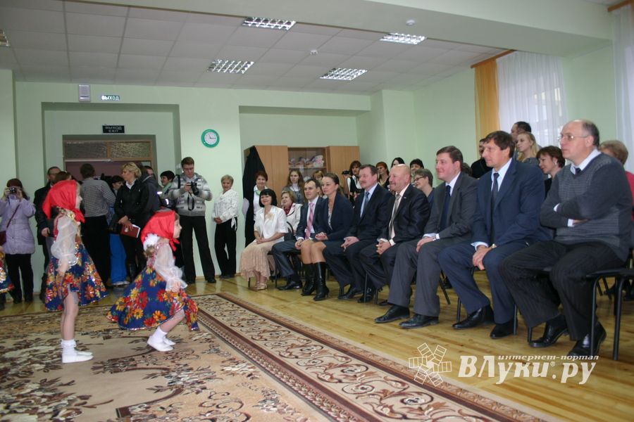 Губернатор области принял участие в торжественной церемонии открытия нового детского сада (ФОТО)