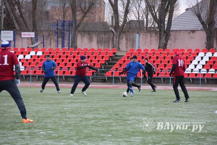Боевая ничья в памятном футбольном матче (ФОТО)