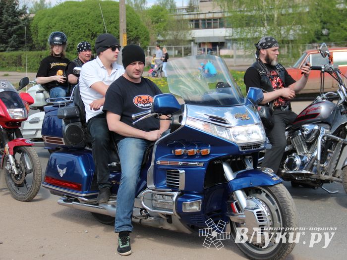 В Великих Луках прошло открытие мотосезона (ФОТО)