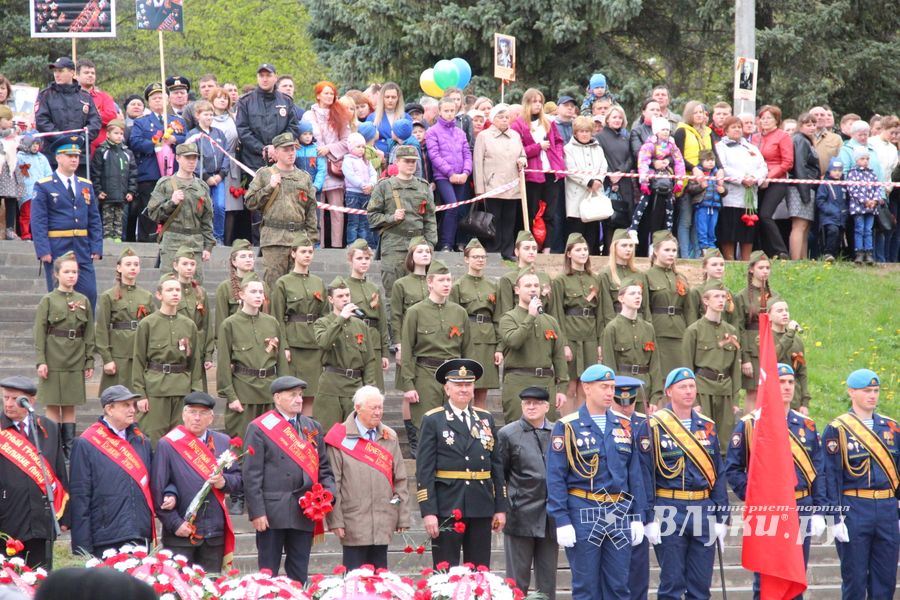 В Великих Луках отмечают День Победы (ФОТО)