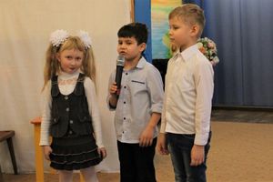 Самые юные великолучане отметили День освобождения города (ФОТО)